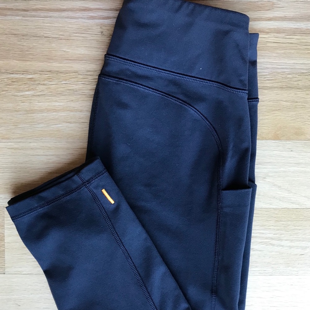 Lucy Power Train Pocket Capri - Black